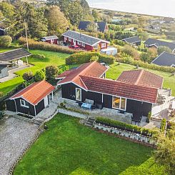 Vakantiehuis "Annesette" - 300m from the sea