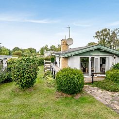 Vakantiehuis "Ayo" - 200m from the sea