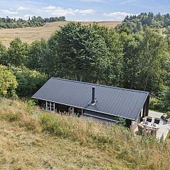 Vakantiehuis "Dorthie" - 1.7km from the sea