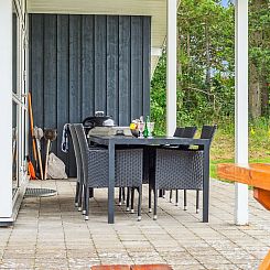 Vakantiehuis "Thjodulf" - 300m from the sea