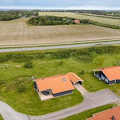 Vakantiehuis "Ernesta" -  from the sea