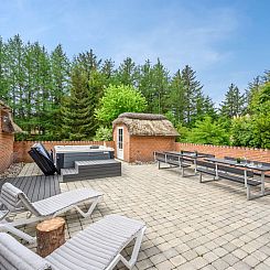 Vakantiehuis "Erla" - 2.3km from the sea