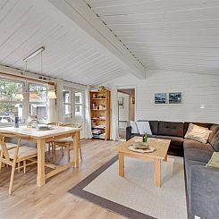Vakantiehuis "Naya" - 2.5km from the sea