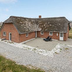 Vakantiehuis "Matrona" - 750m from the sea