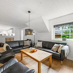 Vakantiehuis "Nilla" - 2.1km from the sea