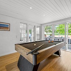 Vakantiehuis "Nilla" - 2.1km from the sea