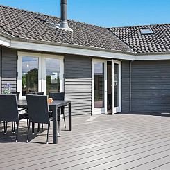 Vakantiehuis "Karmen" - 300m to the inlet
