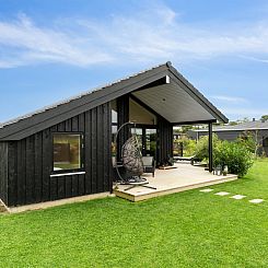 Vakantiehuis "Brothir" - 500m from the sea