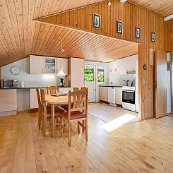 Vakantiehuis "Godwin" - 800m from the sea