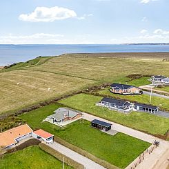 Vakantiehuis "Kirsa" - 200m to the fjord