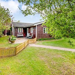 Vakantiehuis "Amina" - 500m from the sea