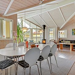 Vakantiehuis "Antonie" - 700m from the sea