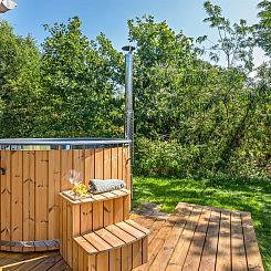 Vakantiehuis "Alrike" - 850m from the sea