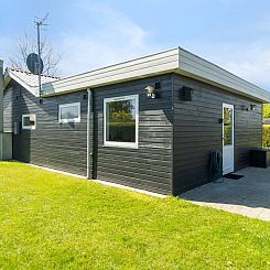 Vakantiehuis "Nantje" - 300m from the sea