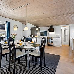 Vakantiehuis "Nisse" - 300m from the sea