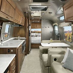 Airstream met hottub