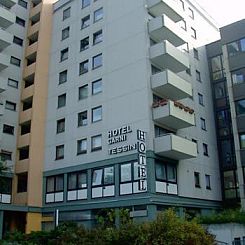 Business & Budget Hotel Tessin