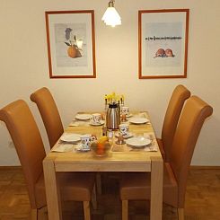 Appartement Premium-Ferienwohnung mit Balkon und Bergblick