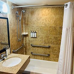 Holiday Inn Express Philadelphia-Midtown, an IHG Hotel