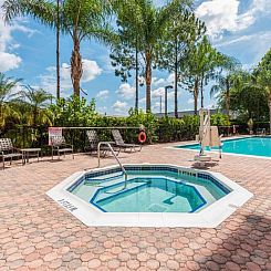 Hampton Inn & Suites Orlando-South Lake Buena Vista