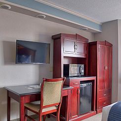 Destiny Palms Hotel Maingate West