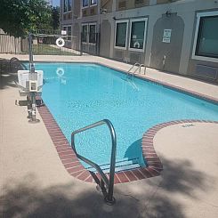 Holiday Inn Express & Suites San Antonio - Downtown Market A