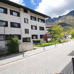 Appartement Wohnung in Garmisch Partenkirchen mit Garten