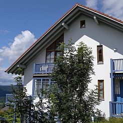 Appartement mit Balkon und Bergblick