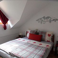 Appartement mit Balkon und Bergblick