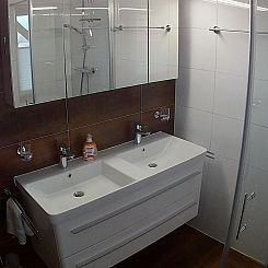Appartement mit komplett eingerichteter Küchenzeile im Wohn