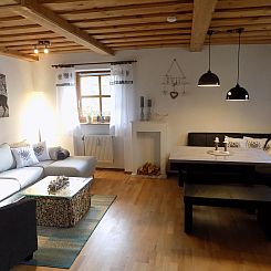 Appartement Wohnung mit möblierter Terrasse und Waldblick