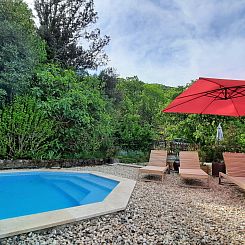 Vakantiehuis "Gîte La Calade" mit Pool