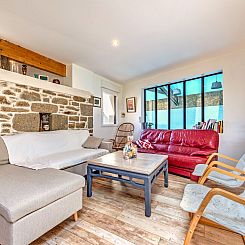 Vakantiehuis Landgut "Villa Léànie" mit Innenpool