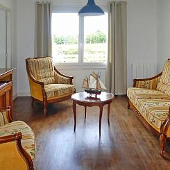 Vakantiehuis Tolles Ferienhaus in Esquibien mit Großem Gart