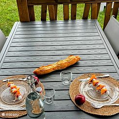 Chalet met zwembad bij zee