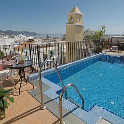 Apartamentos Nerjaluna