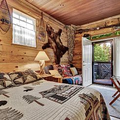 Robins Nest Bed & Breakfast