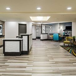 Hampton Inn Monterey