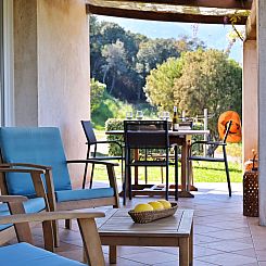 Vakantiehuis Villa mit Meerblick U Castagnu in geschützter 