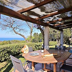 Vakantiehuis Villa mit Meerblick U Castagnu in geschützter 
