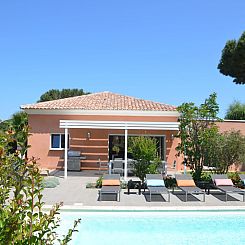 Vakantiehuis Villa 4 Schlafzimmer, privater Pool Garten und 