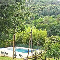 Geschakelde woning in Nimes