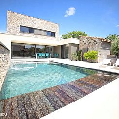 Villa Lily