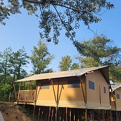 Glamping Lodge PREMIUM RIVER SPA