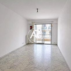 Geschakelde woning in Nice