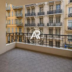 Geschakelde woning in Nice