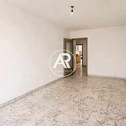 Geschakelde woning in Nice