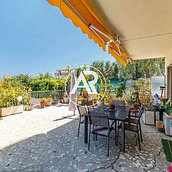 Geschakelde woning in Nice