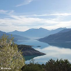 l'Ecrin du Lac aan Lac Serre-Poncon