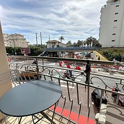 Appartement Beautiful 2 bedroom 2 mins from Croisette 337
